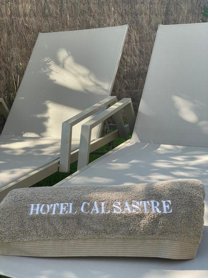 Hotel Cal Sastre Santa Pau Exterior photo